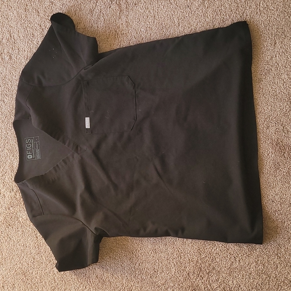 Black Figs Catarina scrub top